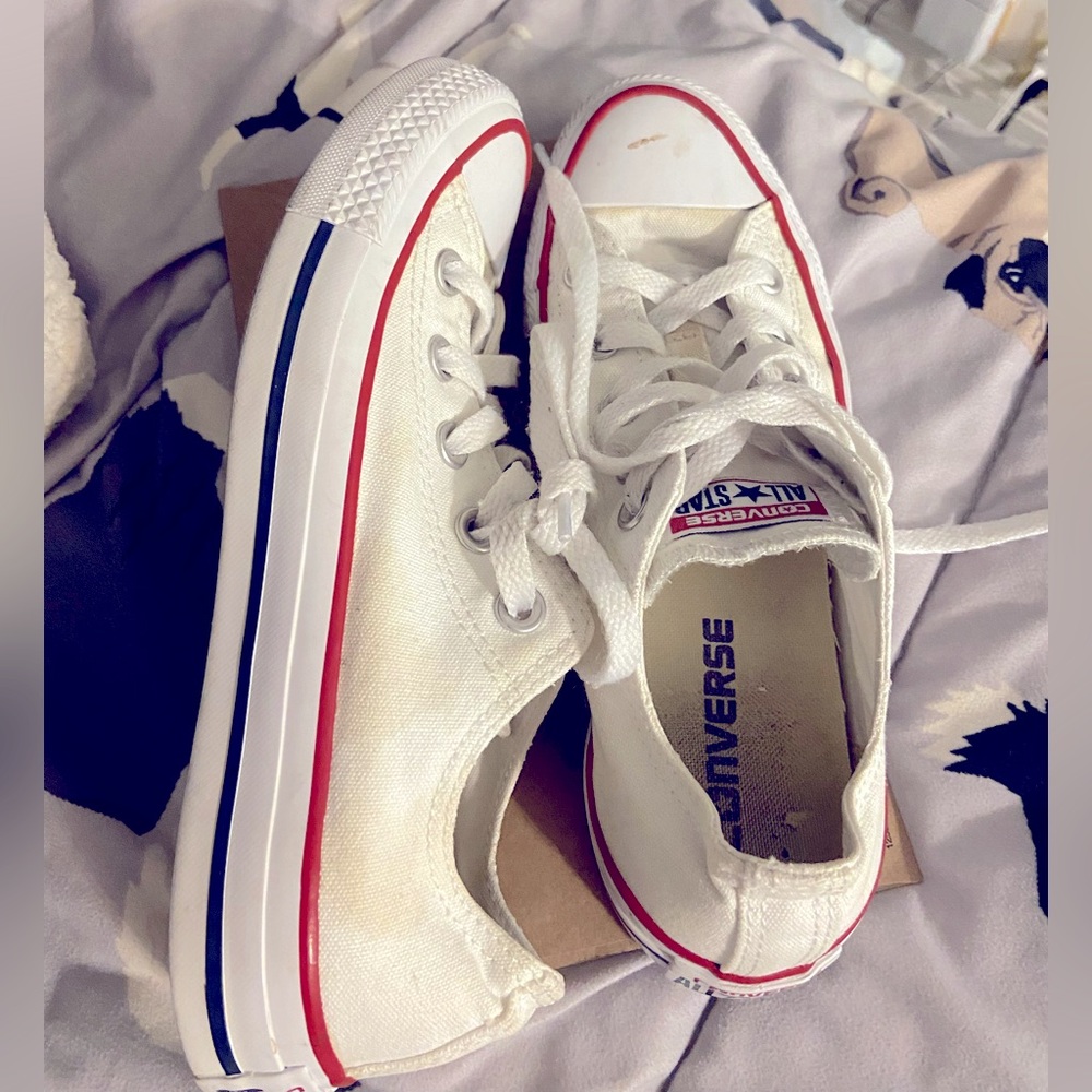White Converse All Star Low Top